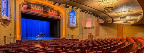 How No Curtain Productions Transforms Live Theatre